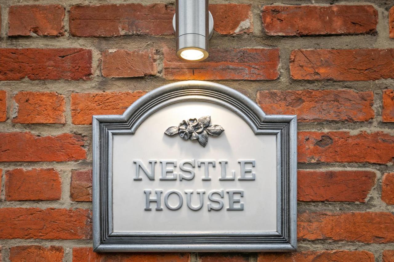 The Nestle House Villa Winchester Buitenkant foto